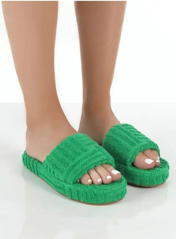 WOMEN'S FURRY CASUAL SLIPPERS